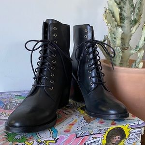 JEFFREY CAMPBELL - Blk Knowles Lace Up Bootie